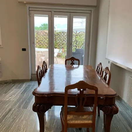 Pacuvio Vatican House Apartment